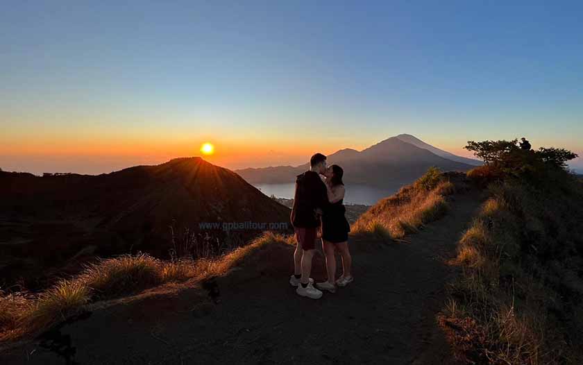 mount batur sunrise trekking